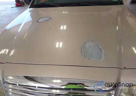 2005 Ford Crown Victoria Lx/Lx Sport from USA, damaged, VIN 2FAFP74W45X157106